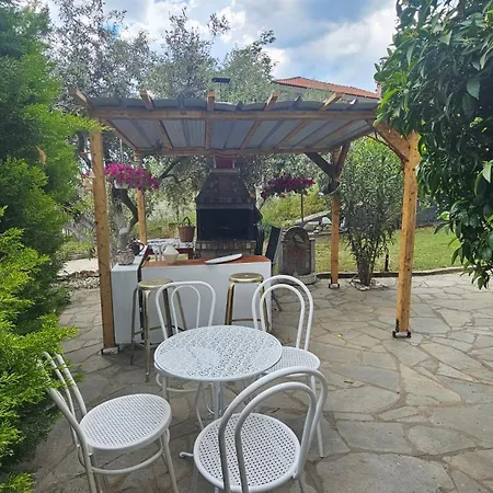 Olive Garden Estate Elevtheraí